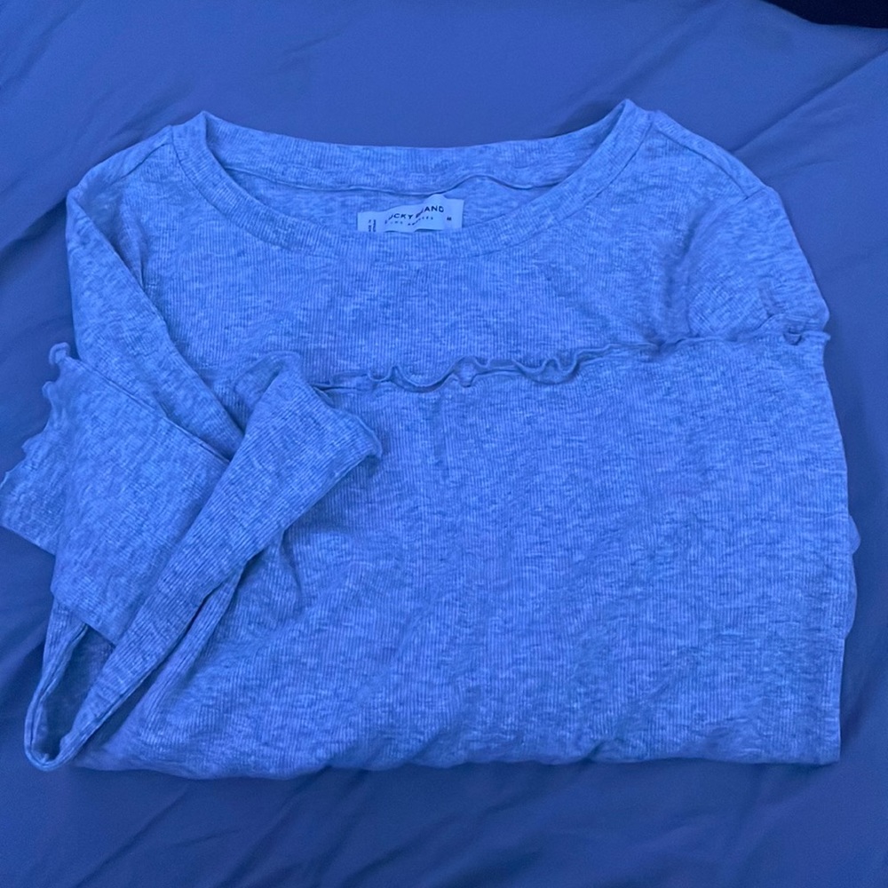 Grey long sleeve shirt
